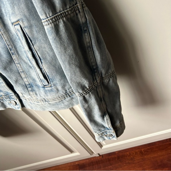 Free People Rumors Denim Jacket Distressed Ripped Light Wash S - Picture 12 of 15